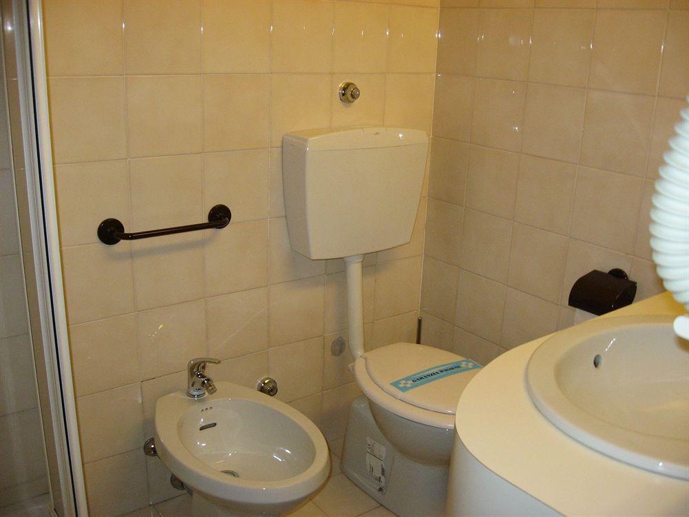 Hotel Plaza San Martino Siccomario Kültér fotó
