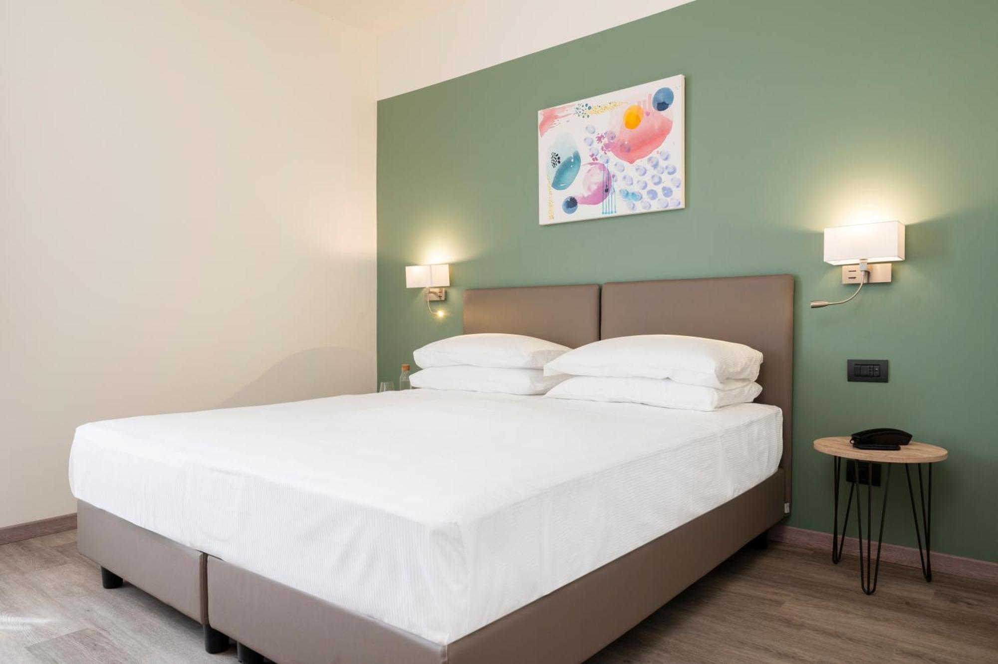 Hotel Plaza San Martino Siccomario Kültér fotó