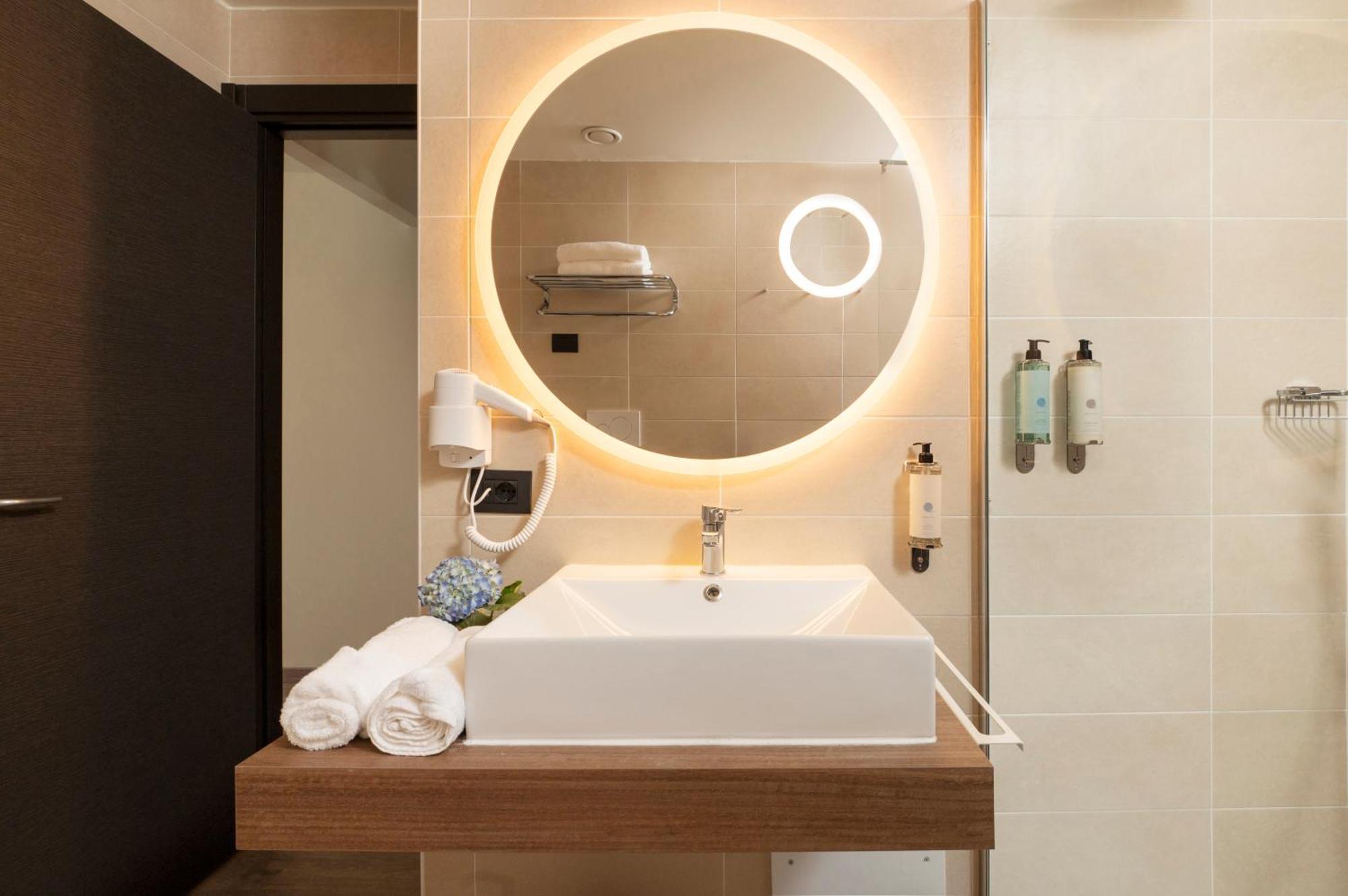 Hotel Plaza San Martino Siccomario Kültér fotó