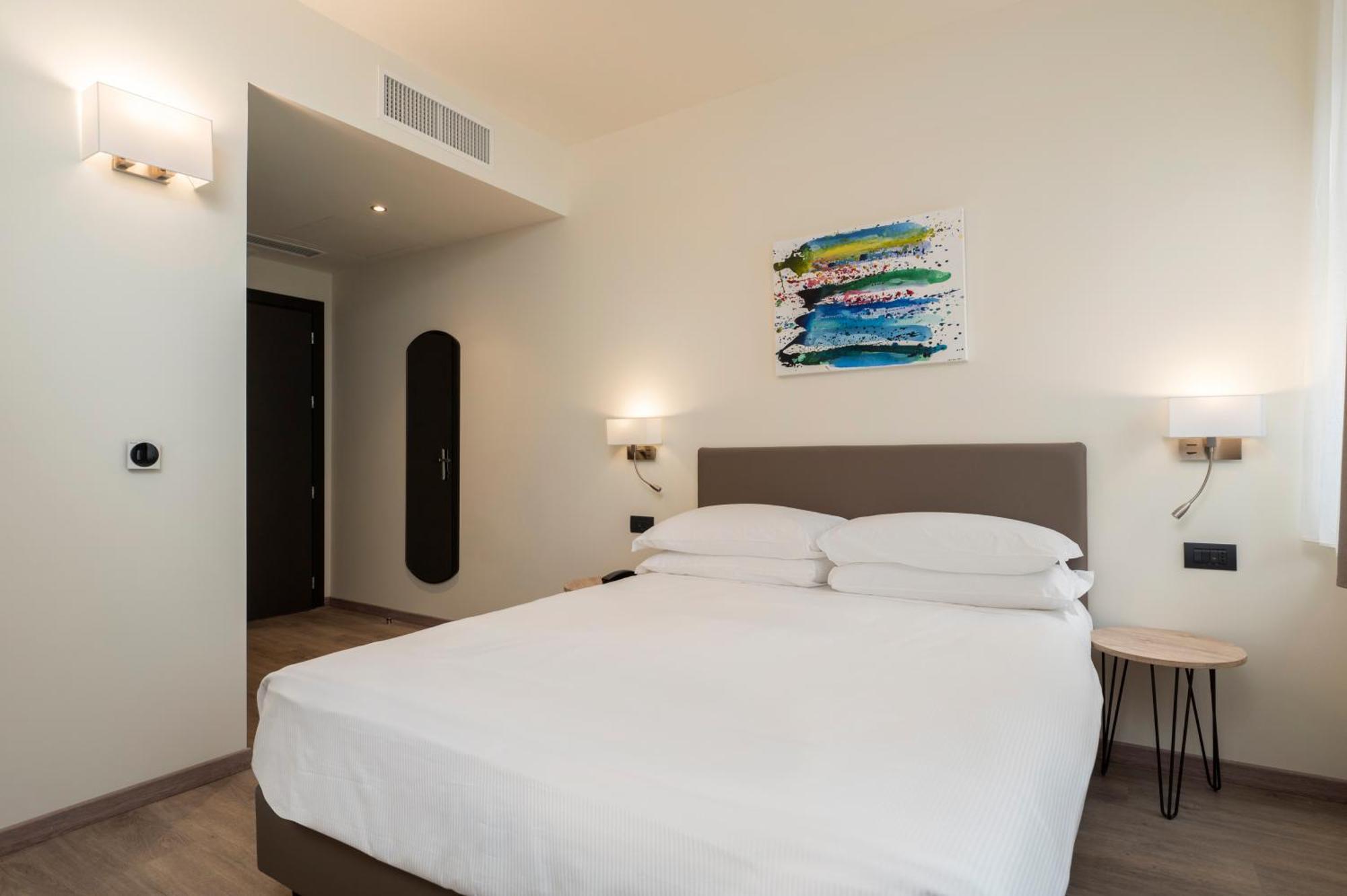 Hotel Plaza San Martino Siccomario Kültér fotó