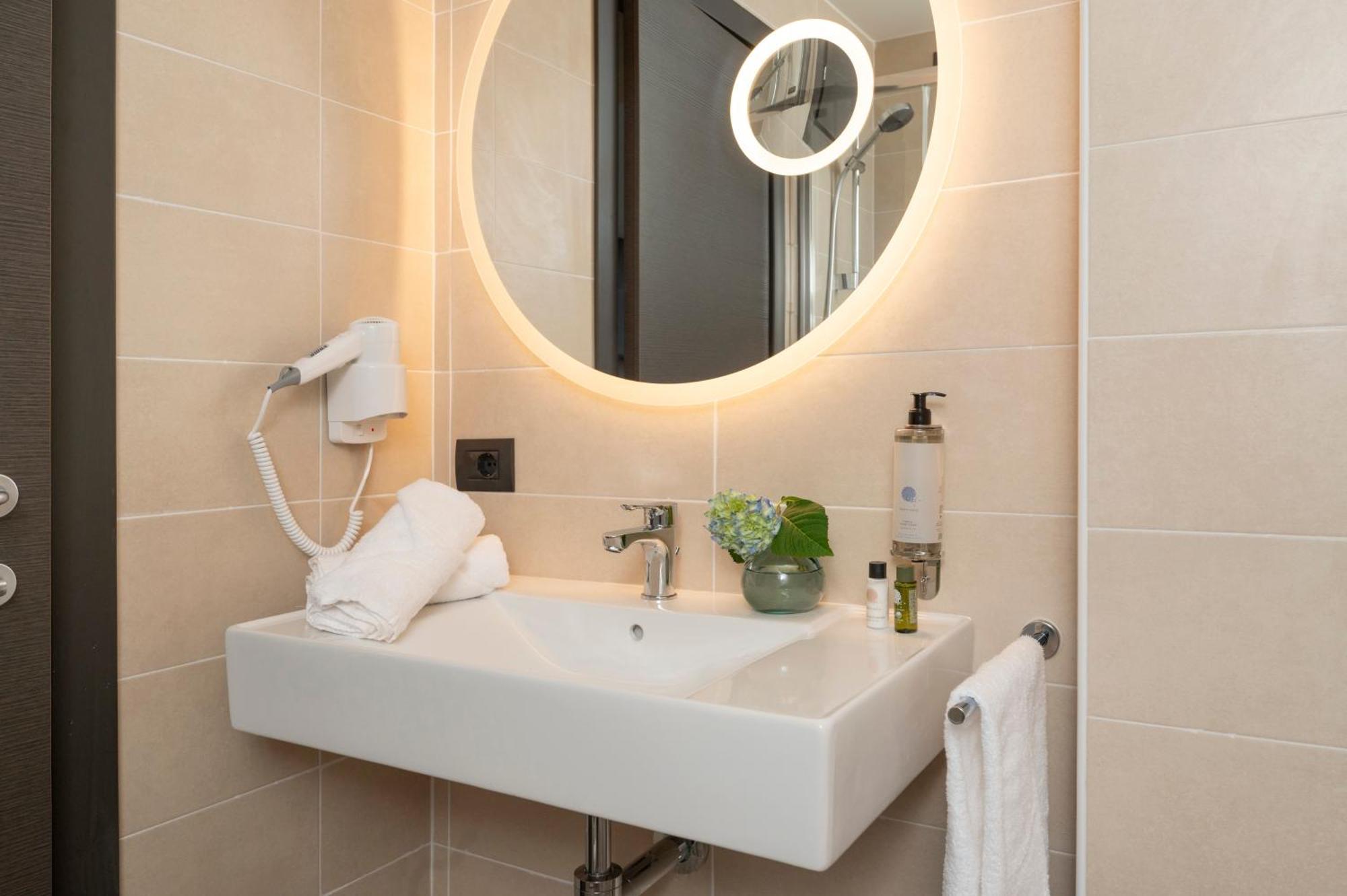 Hotel Plaza San Martino Siccomario Kültér fotó