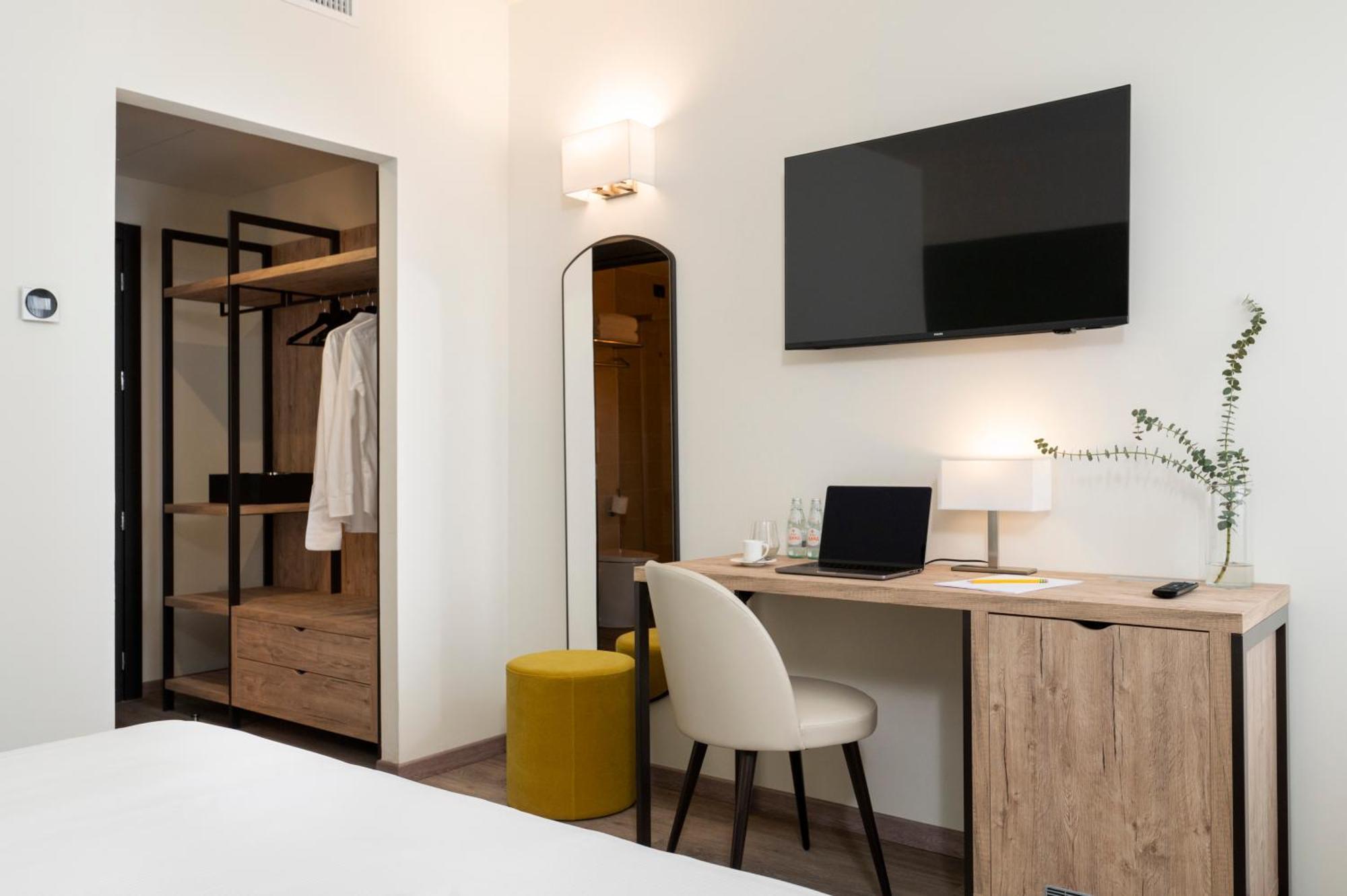 Hotel Plaza San Martino Siccomario Kültér fotó