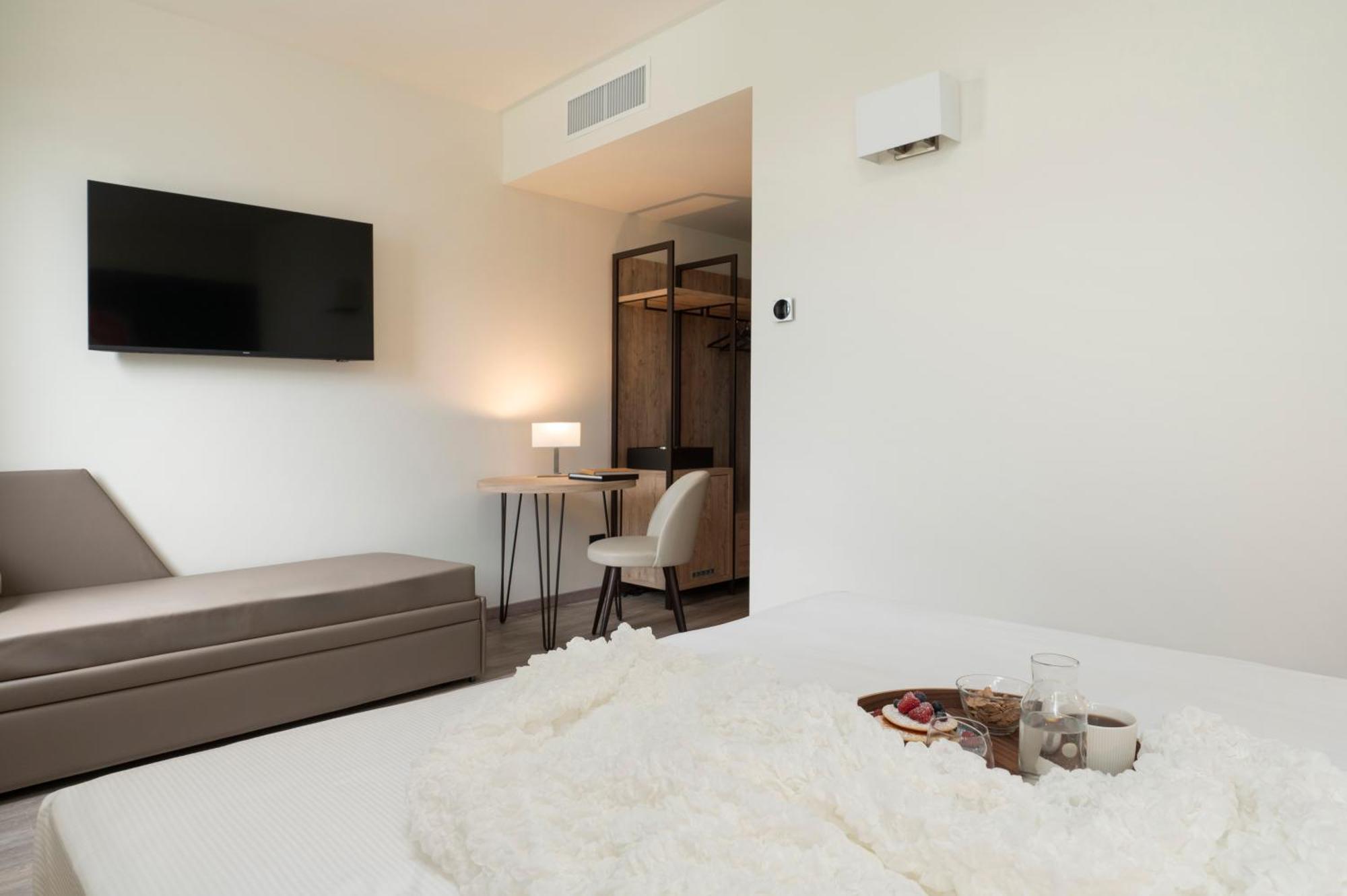 Hotel Plaza San Martino Siccomario Kültér fotó