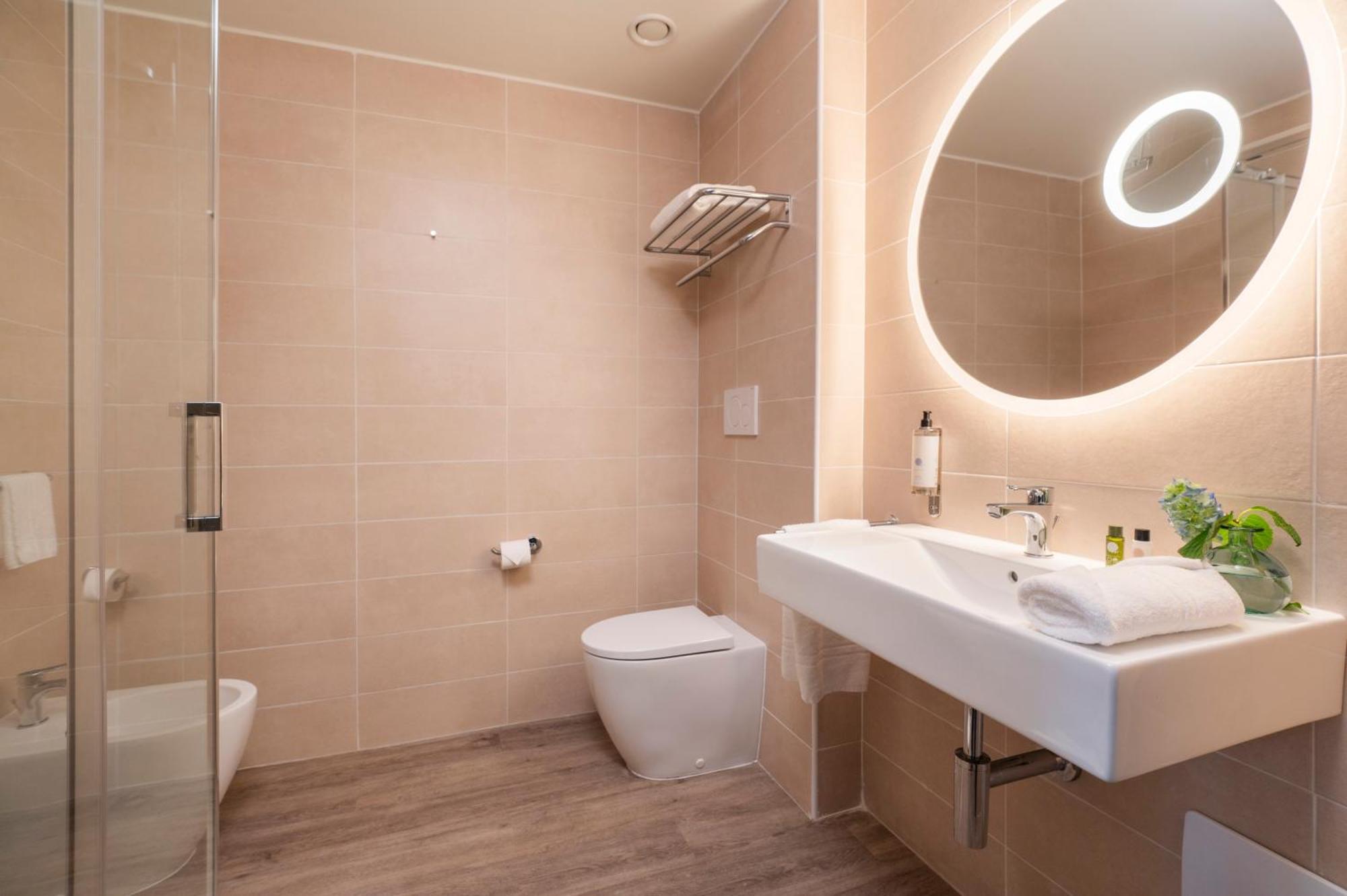Hotel Plaza San Martino Siccomario Kültér fotó